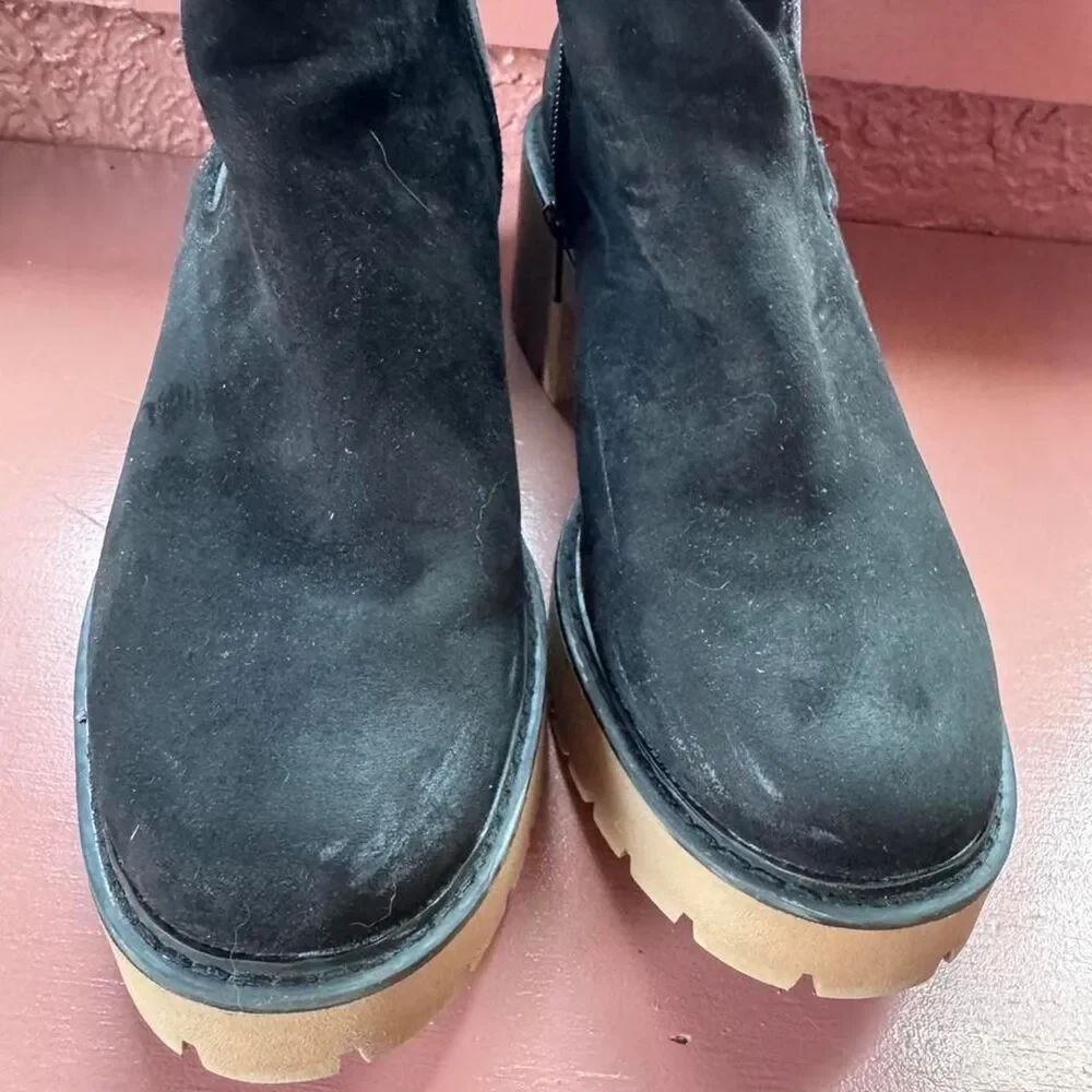 Universal Thread Target Women's Black Heel Ankle Chelsea Boots - Sz 8.5